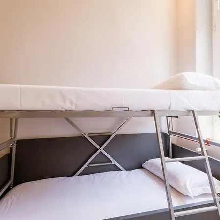 Guest house Cunabu Castro Pretorio Rome
