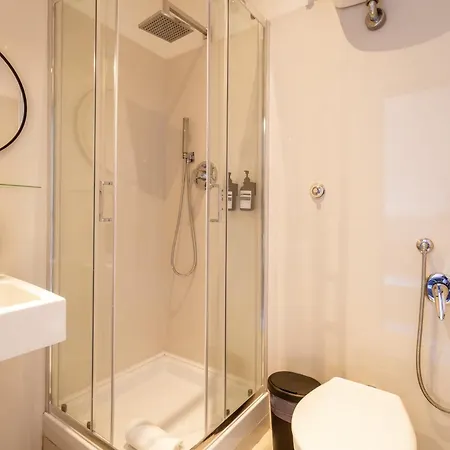 Cunabu Castro Pretorio 3* Roma